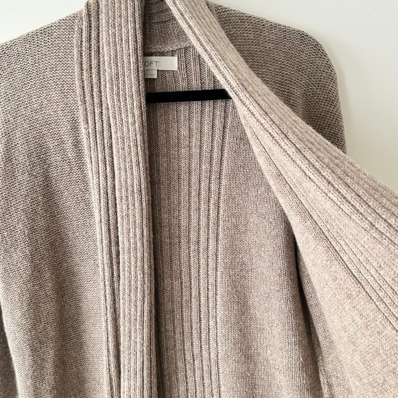 Ann Taylor LOFT Beige Shawl Collar Open Cardigan - Picture 14 of 16